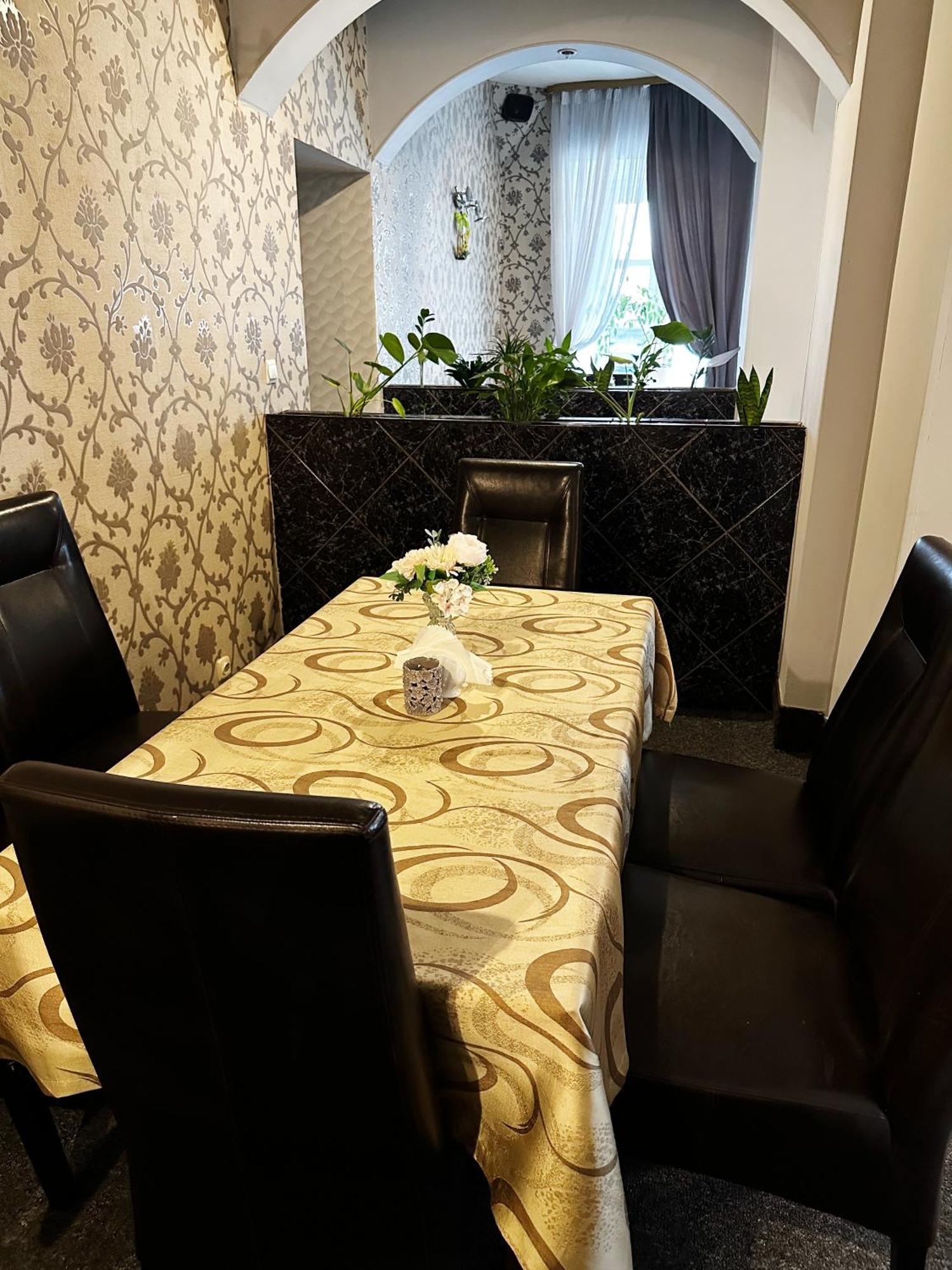 Lubavia Hotel *